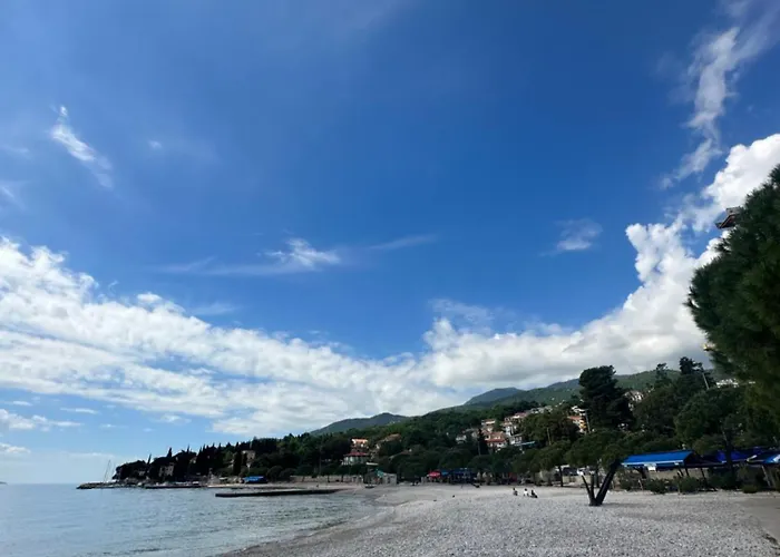 Blue Wave Апартаменты *